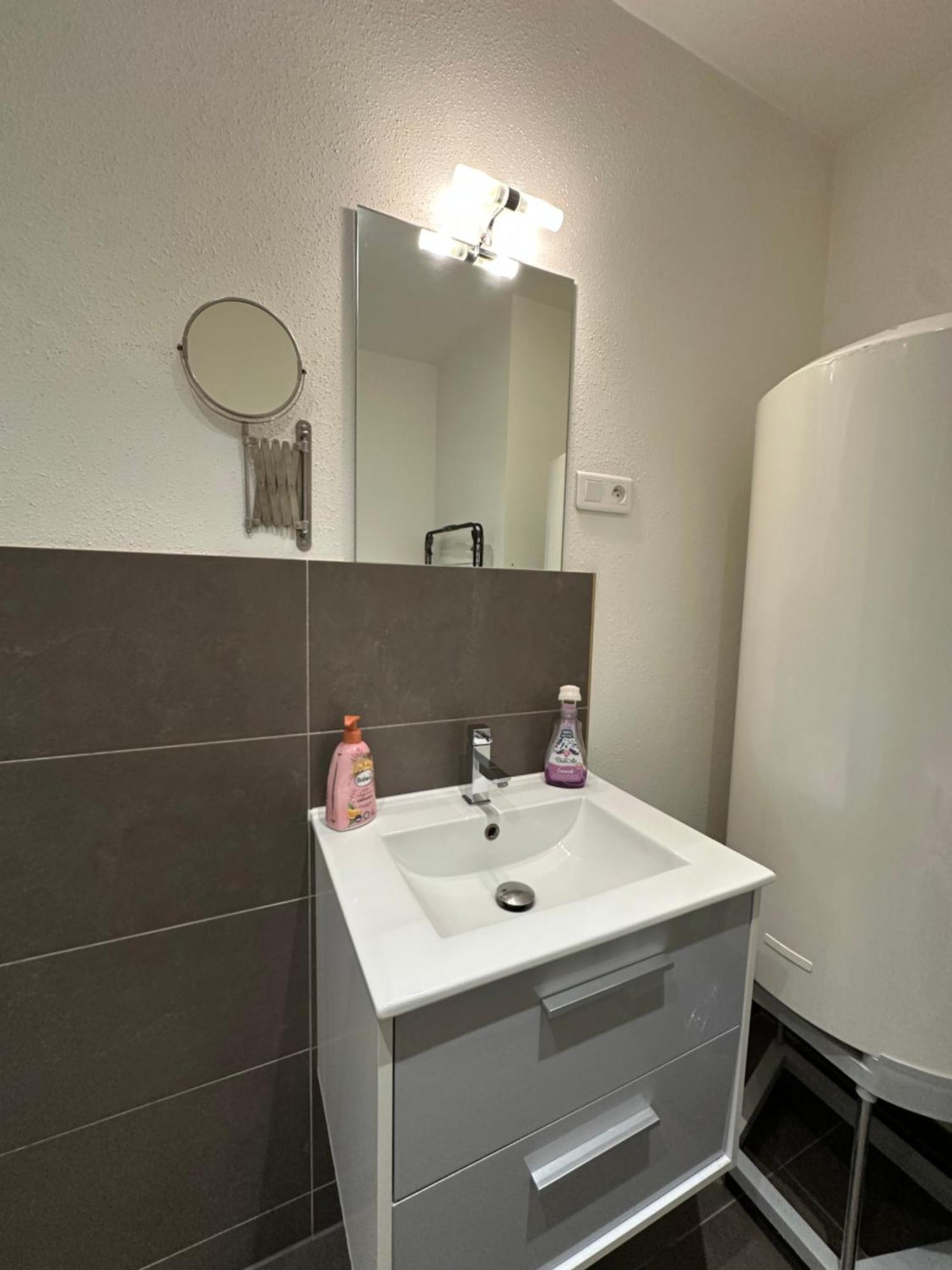 #3 Joli appartement T3 Mulhouse centre,Neuf, calme et tout équipé Extérieur photo